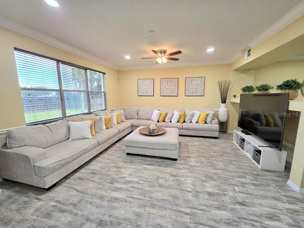 2608 LYNDSCAPE STREET, ORLANDO, FL — photo 4 of 62