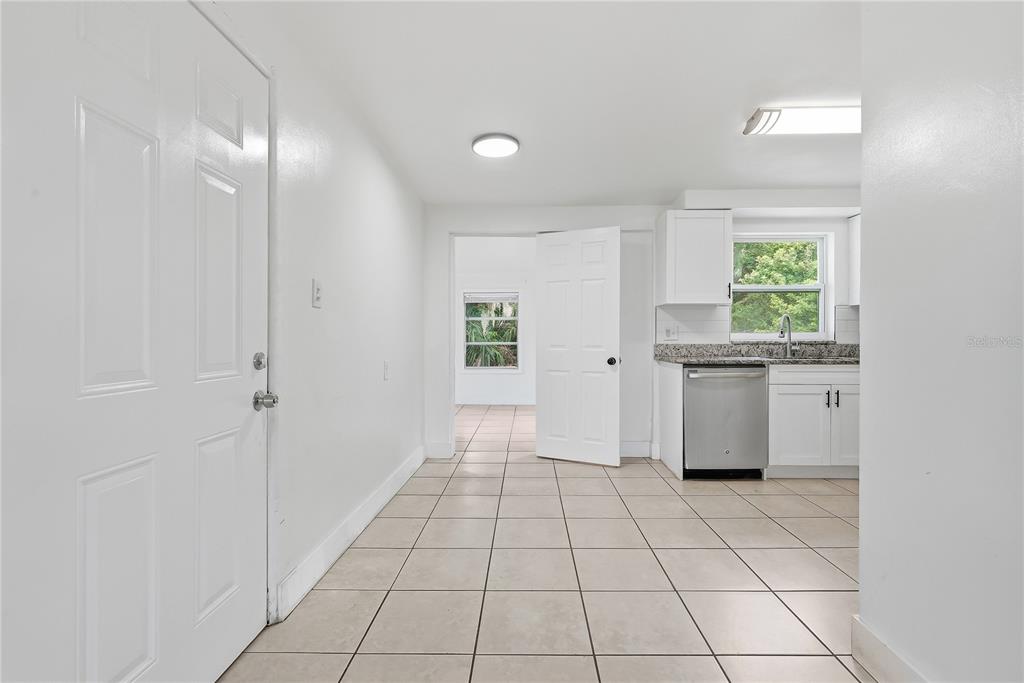 6639 SANDRA DRIVE, PORT RICHEY, FL — photo 3 of 28