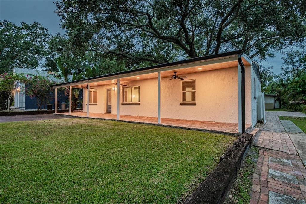 1717 W ELDRED DRIVE, TAMPA, FL — photo 2 of 15