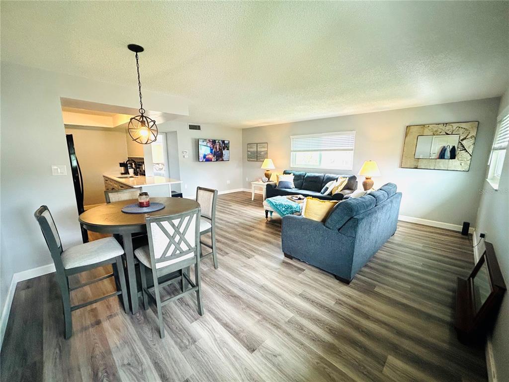 105 47TH AVENUE DRIVE W UNIT 377, BRADENTON, FL — photo 4 of 30