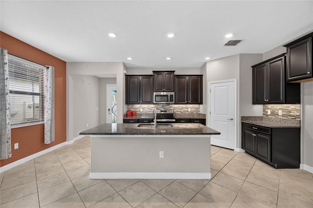16836 WHISPER ELM STREET, WIMAUMA, FL — photo 4 of 30