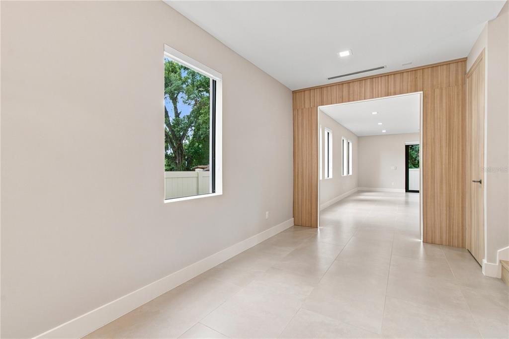3429 W PALMETTO STREET, TAMPA, FL — photo 4 of 30