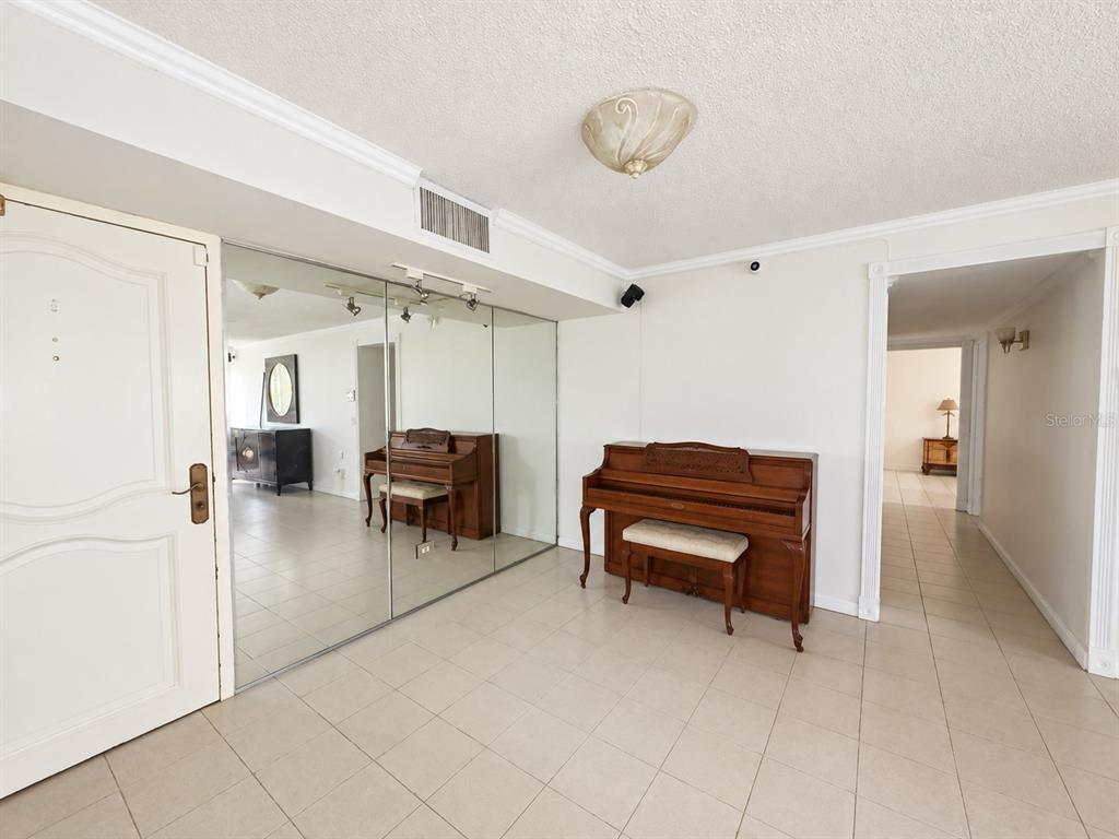 Torrimar Plaza 4 UNIT 4, GUAYNABO, PR — photo 5 of 13