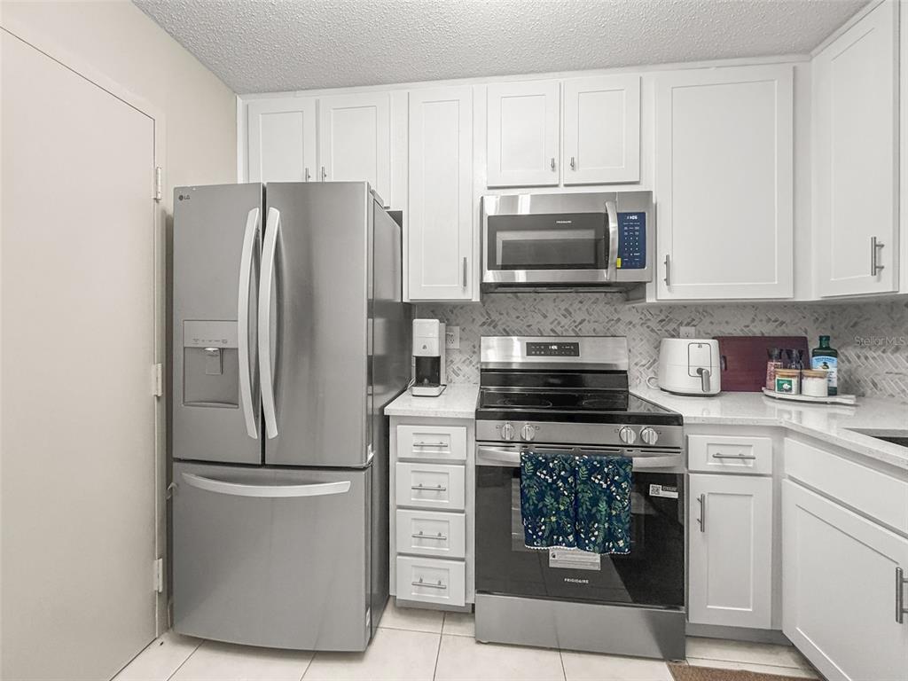 2700 BAYSHORE BOULEVARD UNIT 2110, DUNEDIN, FL — photo 3 of 30