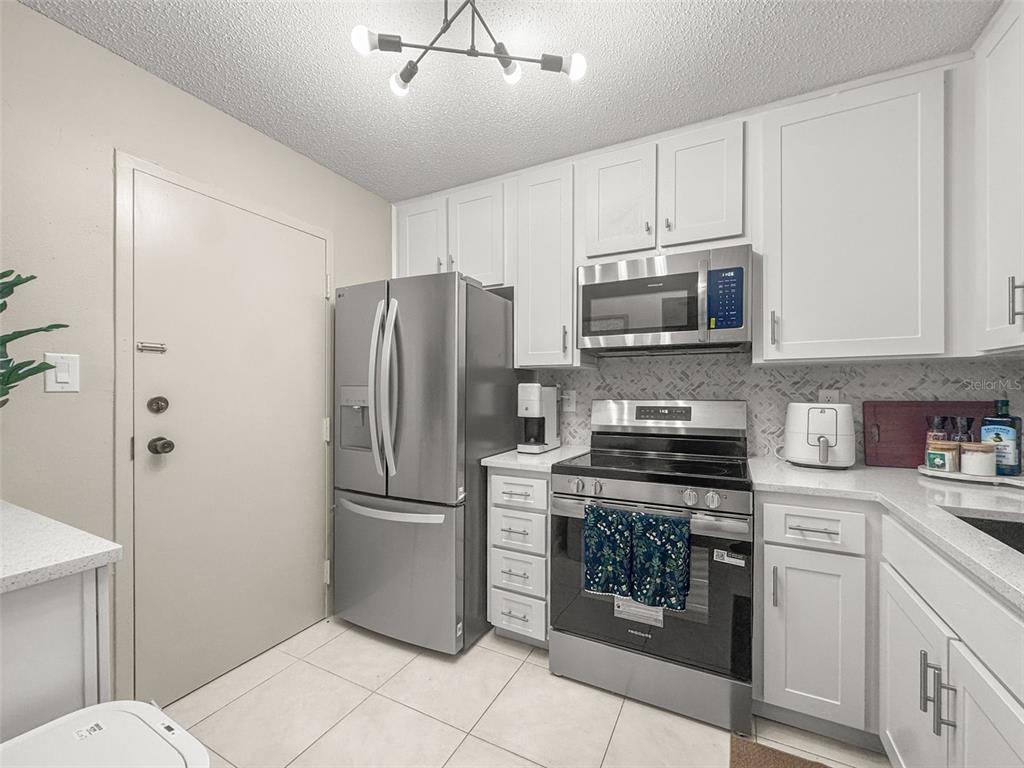 2700 BAYSHORE BOULEVARD UNIT 2110, DUNEDIN, FL — photo 4 of 30