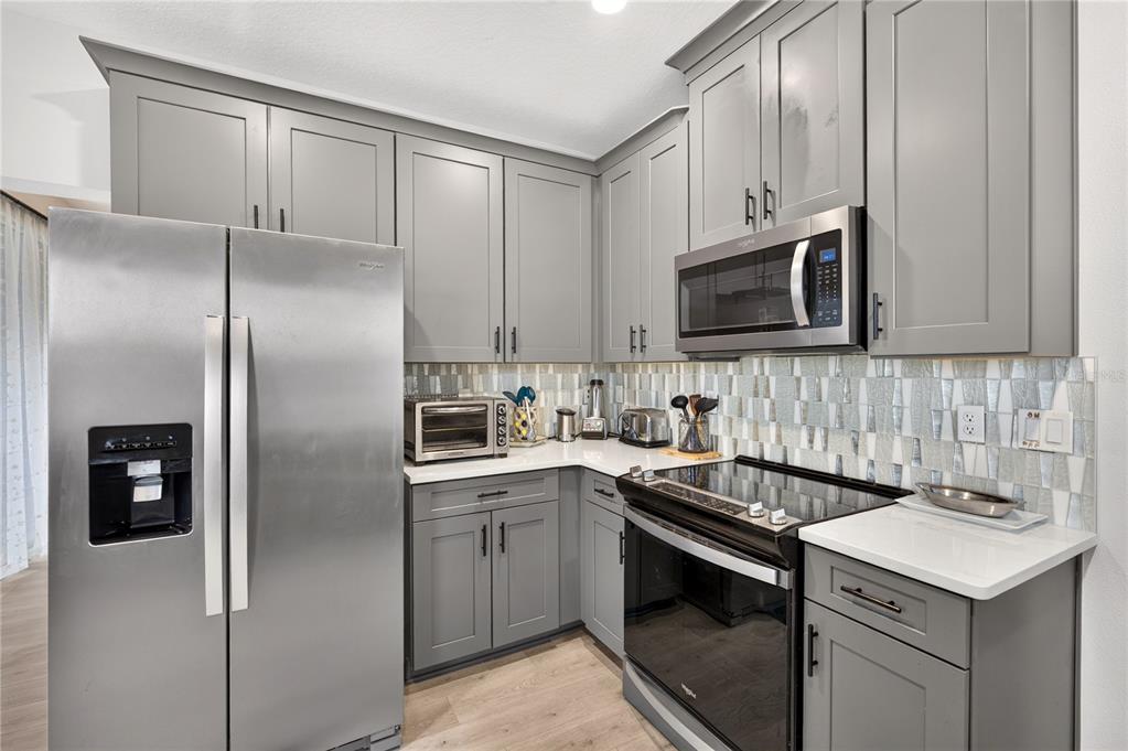 7521 LAUREATE BLVD UNIT 5103, ORLANDO, FL — photo 4 of 56