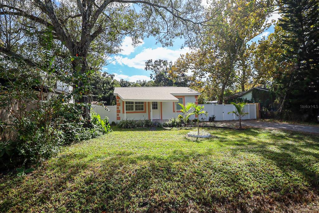 6511 24TH AVENUE S, TAMPA, FL — photo 3 of 22