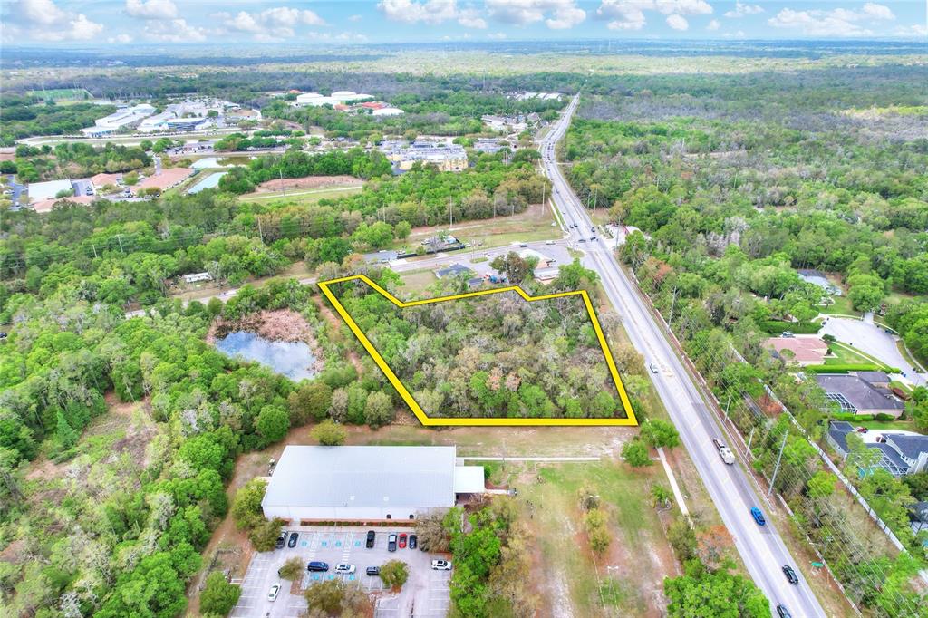 5708 LITHIA PINECREST ROAD, LITHIA, FL — photo 5 of 7