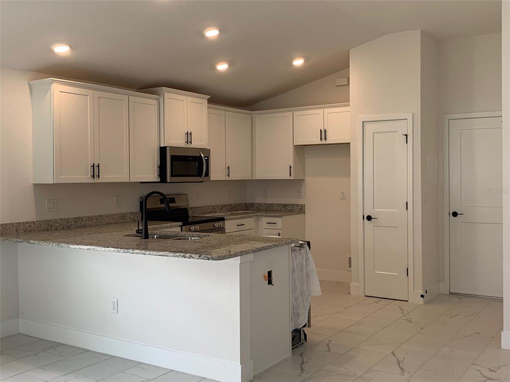 11603 GRACE ROAD, WEEKI WACHEE, FL — photo 3 of 15