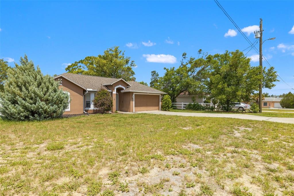 6371 SHADYDALE AVENUE, SPRING HILL, FL — photo 5 of 41