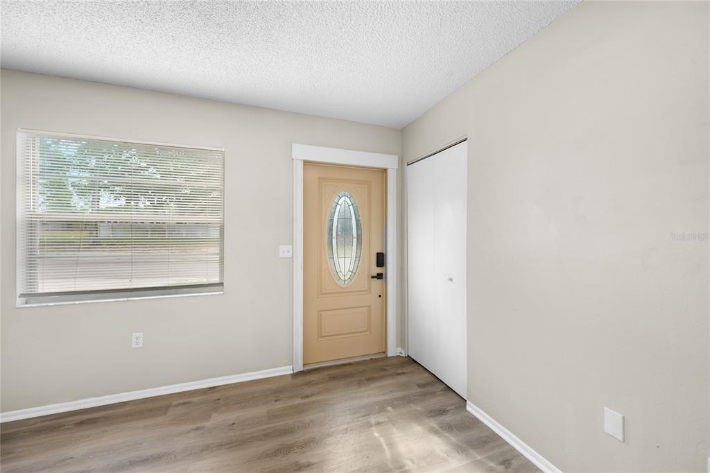 1221 E COURT STREET, TARPON SPRINGS, FL — photo 4 of 36