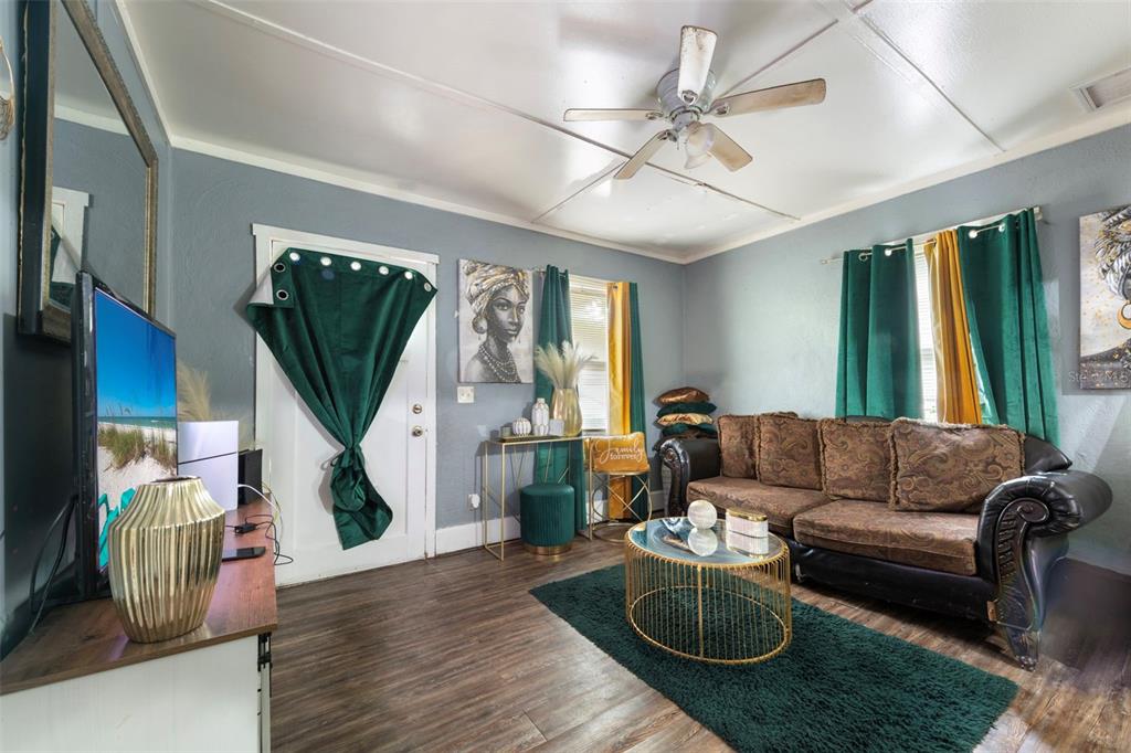 1535 PRESTON STREET S, ST PETERSBURG, FL — photo 4 of 9