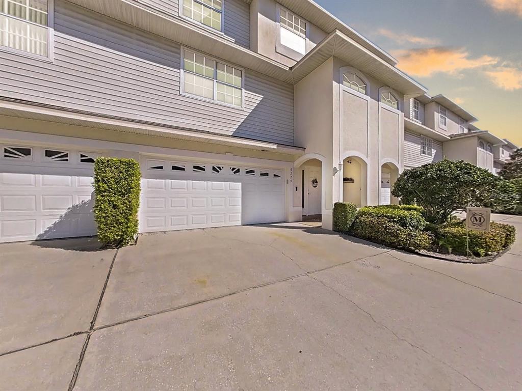 8229 EAGLES PARK DRIVE N
