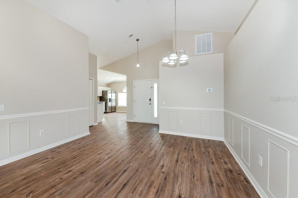 12807 KINGS LAKE DRIVE, GIBSONTON, FL — photo 5 of 16