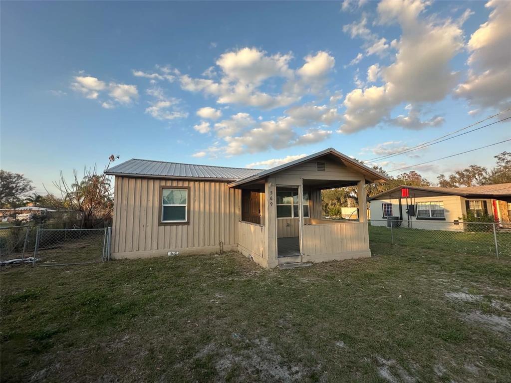 569 W WOODARD STREET, EAGLE LAKE, FL — photo 2 of 19