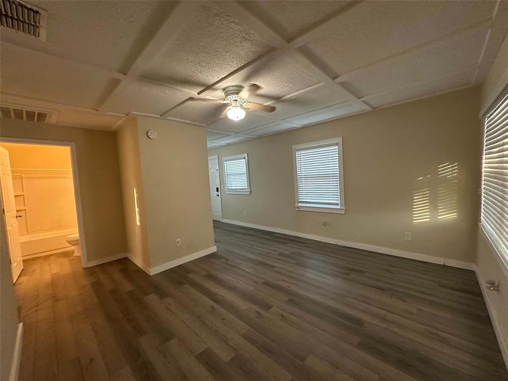 569 W WOODARD STREET, EAGLE LAKE, FL — photo 4 of 19