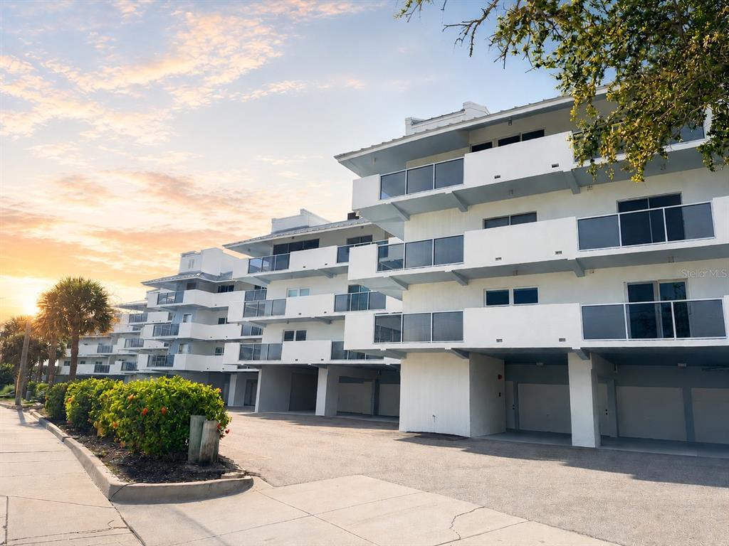 1100 PINELLAS BAYWAY S UNIT G2