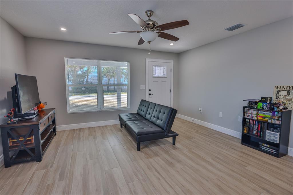 1013 13TH STREET E, BRADENTON, FL — photo 5 of 30