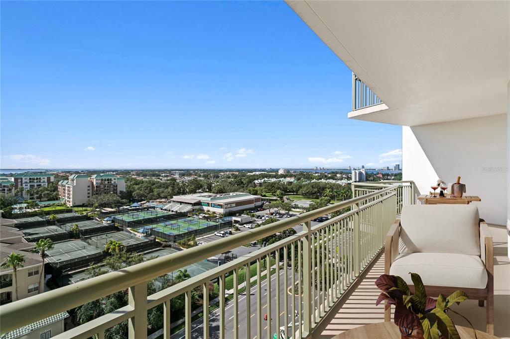 450 KNIGHTS RUN AVENUE UNIT 1004, TAMPA, FL — photo 4 of 30