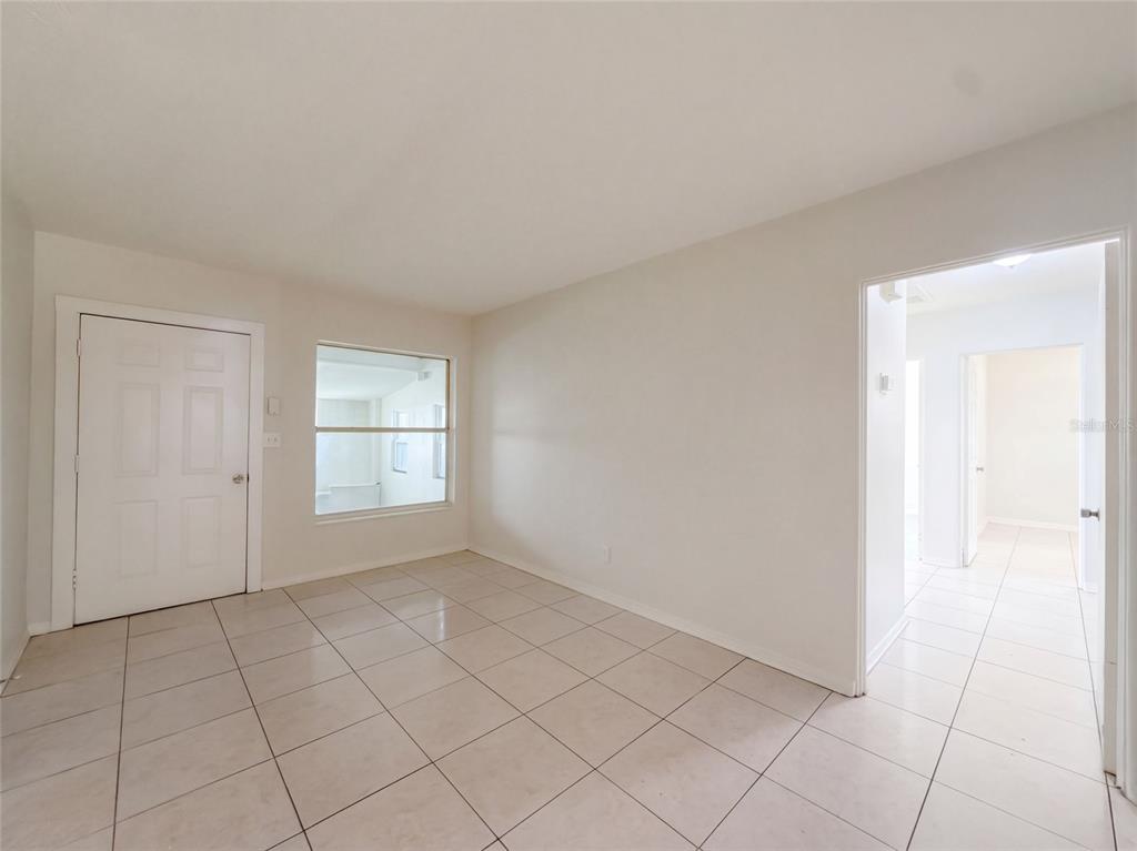 7916 ENDIVE AVENUE, TAMPA, FL — photo 3 of 21