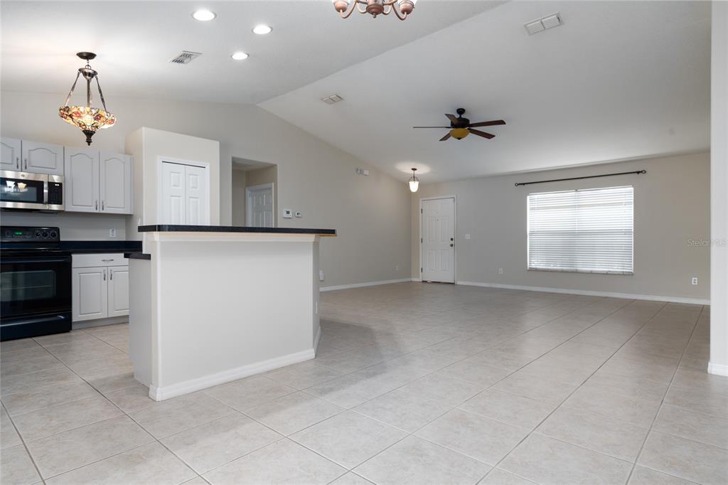 1510 FALMOUTH AVENUE, DELTONA, FL — photo 4 of 21