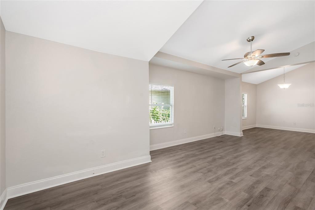 1703 E NEW ORLEANS AVENUE, TAMPA, FL — photo 4 of 30