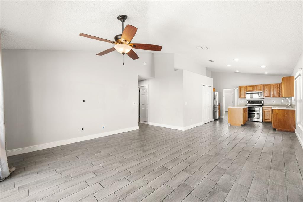 258 GRANTHAM DRIVE, DAVENPORT, FL — photo 5 of 20