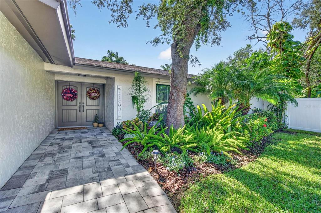 1002 N FLORIDA AVENUE, TARPON SPRINGS, FL — photo 2 of 36