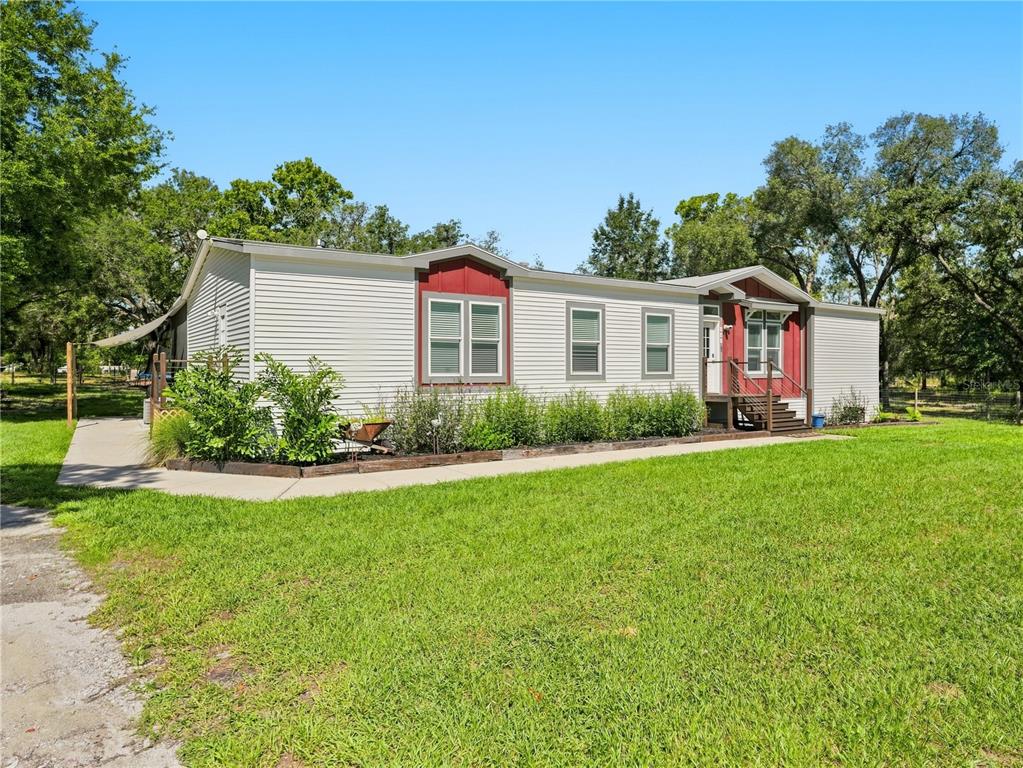 341 SUNCOAST BOULEVARD, SPRING HILL, FL — photo 3 of 30