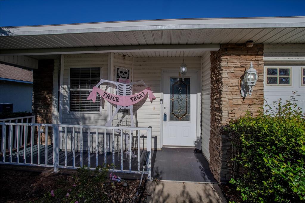 1532 LAKE VILLA DRIVE, TAVARES, FL — photo 3 of 30