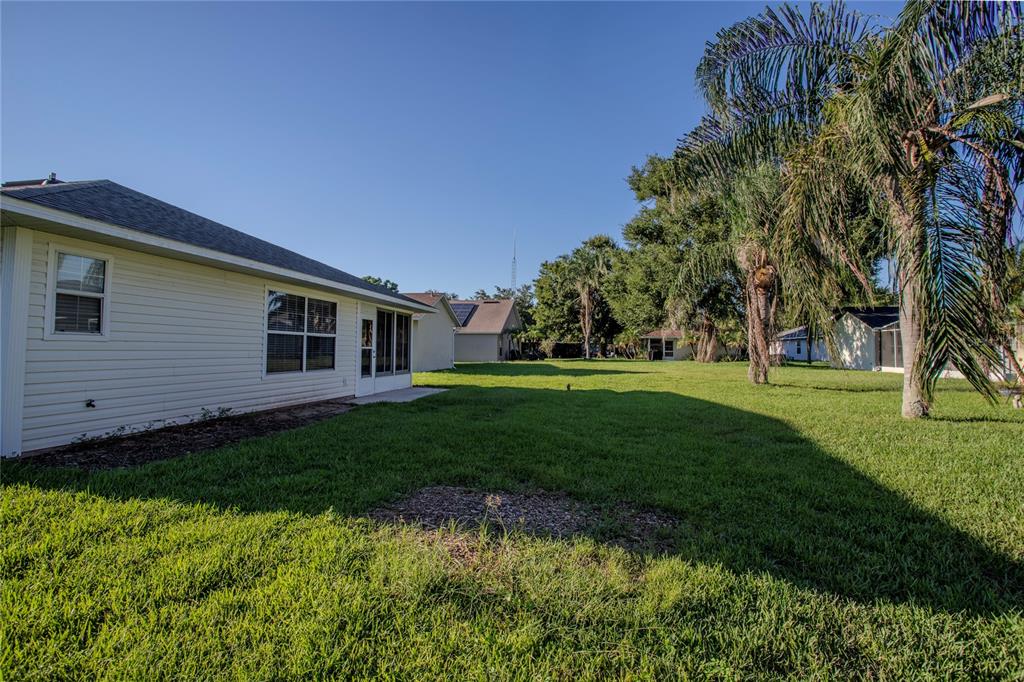 1532 LAKE VILLA DRIVE, TAVARES, FL — photo 4 of 30