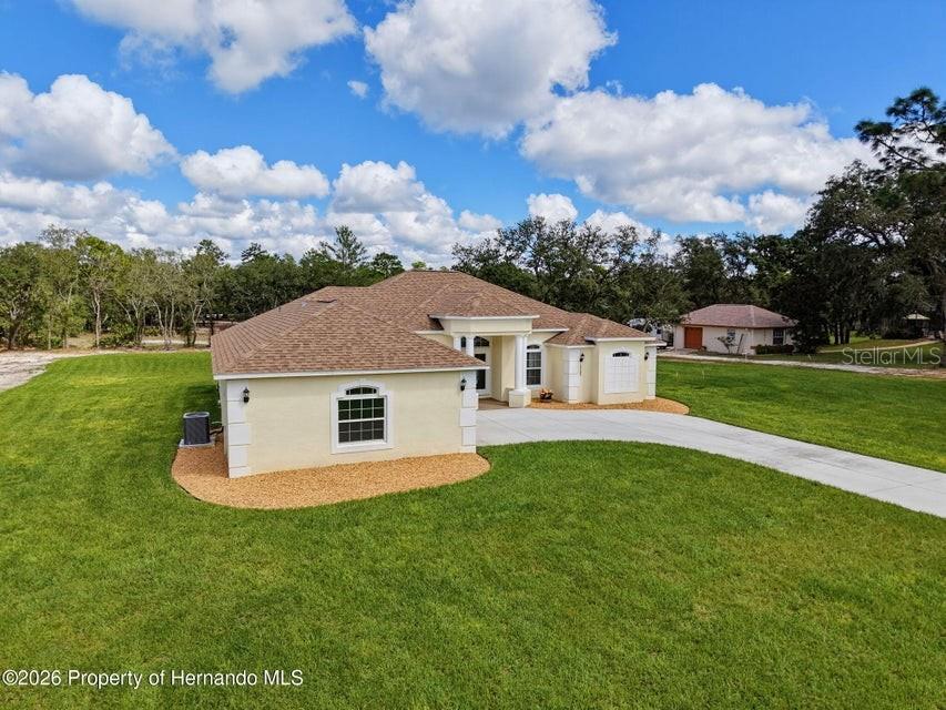 10389 MARVISTA COURT, WEEKI WACHEE, FL — photo 3 of 74