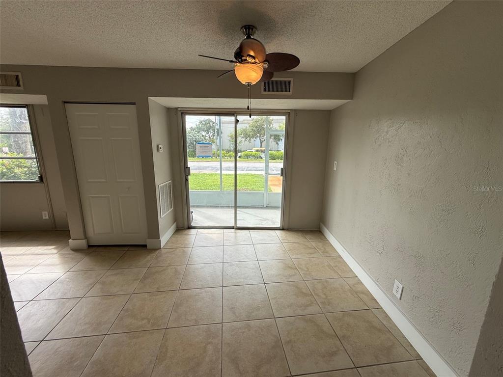 3315 58TH AVENUE S UNIT 114, ST PETERSBURG, FL — photo 5 of 10