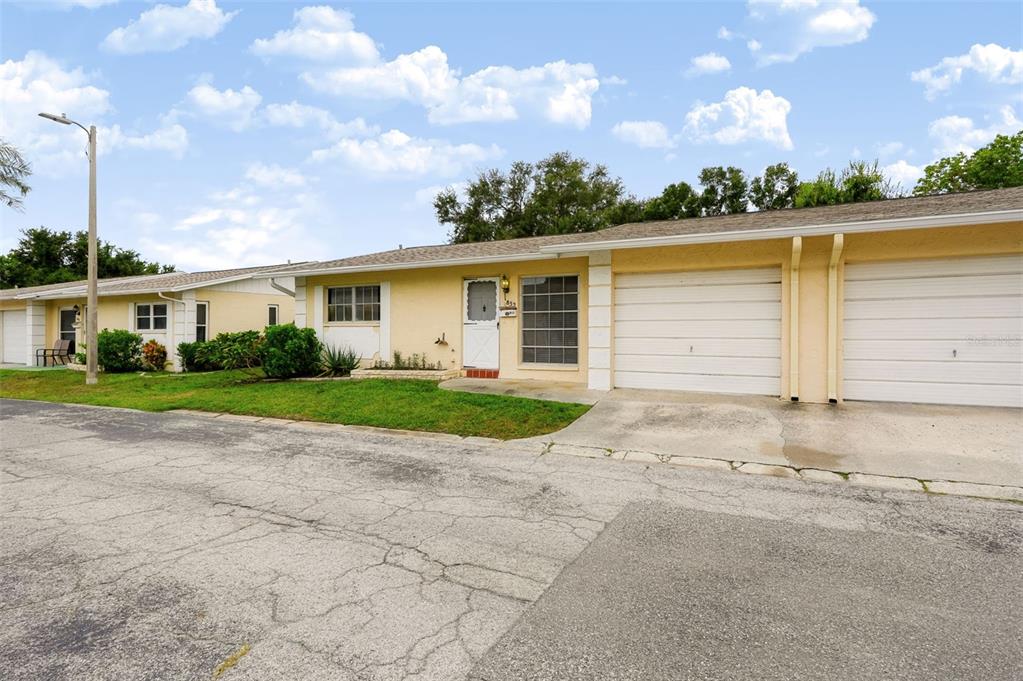 852 OXFORD COURT, DUNEDIN, FL — photo 4 of 30