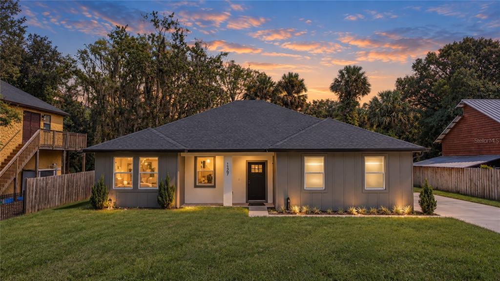 127 HIBISCUS LANE