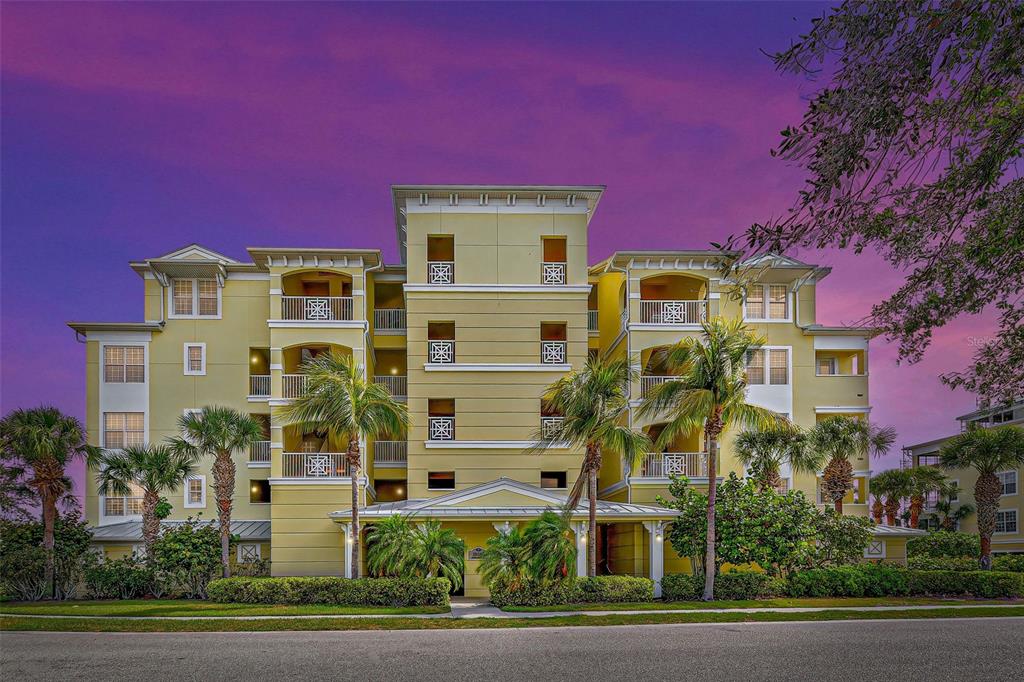 10501 AMBERJACK WAY UNIT 103