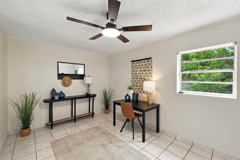 1719 JULIAN LANE DRIVE, TAMPA, FL — photo 4 of 19