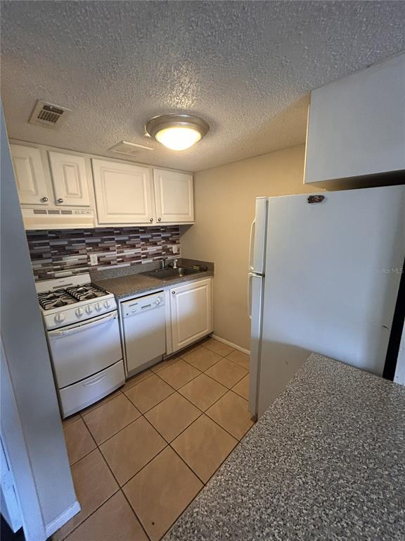 103 OYSTER BAY CIRCLE UNIT 200, ALTAMONTE SPRINGS, FL — photo 3 of 11