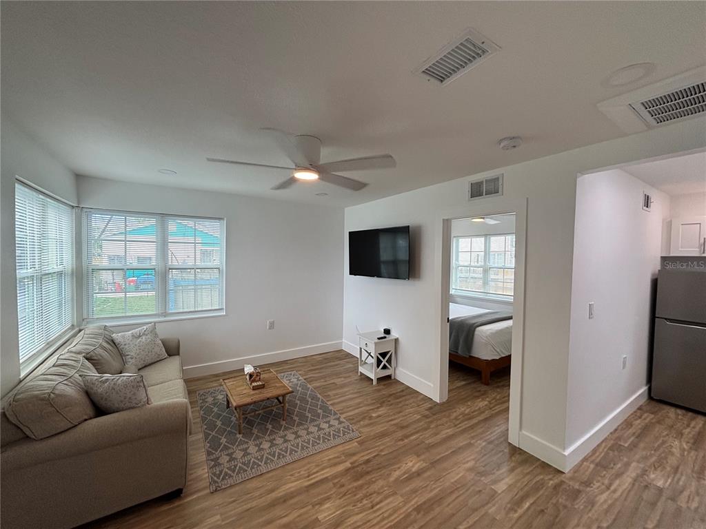 14141 GULF BOULEVARD UNIT 5, MADEIRA BEACH, FL — photo 4 of 13
