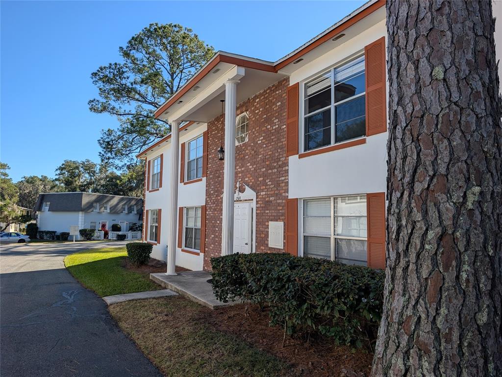 2564 SE 15TH AVENUE UNIT E