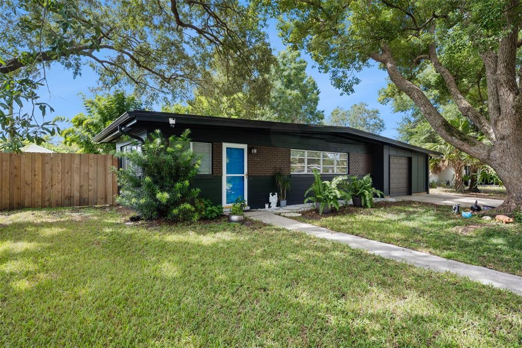 2626 AMBERGATE ROAD