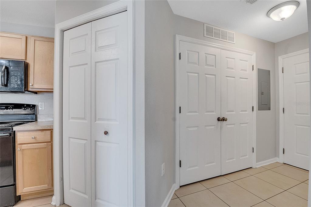 5974 LAKE POINTE VILLAGE CIRCLE UNIT 110, ORLANDO, FL — photo 5 of 44