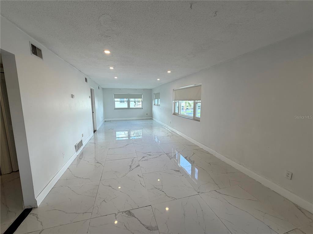 5287 81ST STREET N UNIT 26, ST PETERSBURG, FL — photo 3 of 24