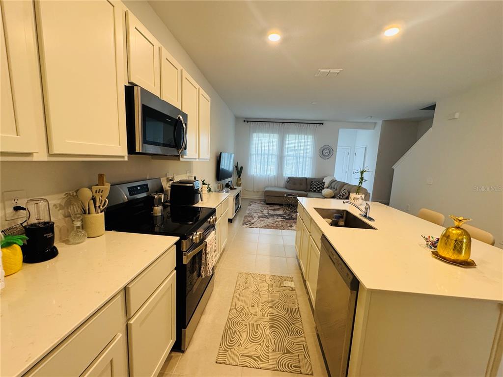 376 SOL VISTA DRIVE, DUNDEE, FL — photo 5 of 23