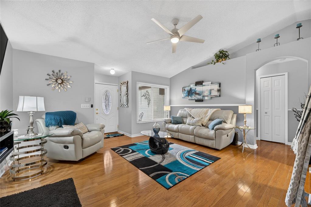 12138 BUFFINGTON LANE, RIVERVIEW, FL — photo 2 of 30