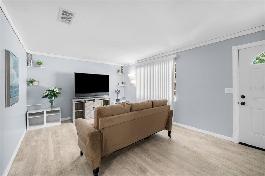 2827 NW 42ND PLACE, GAINESVILLE, FL — photo 4 of 30