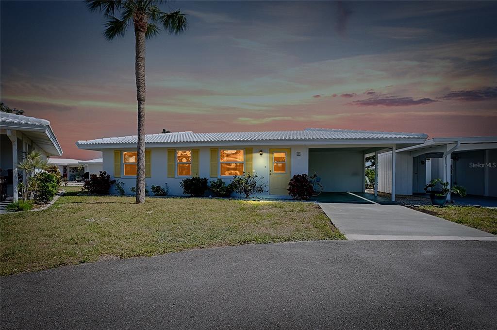 595 CIRCLEWOOD DRIVE UNIT Y4