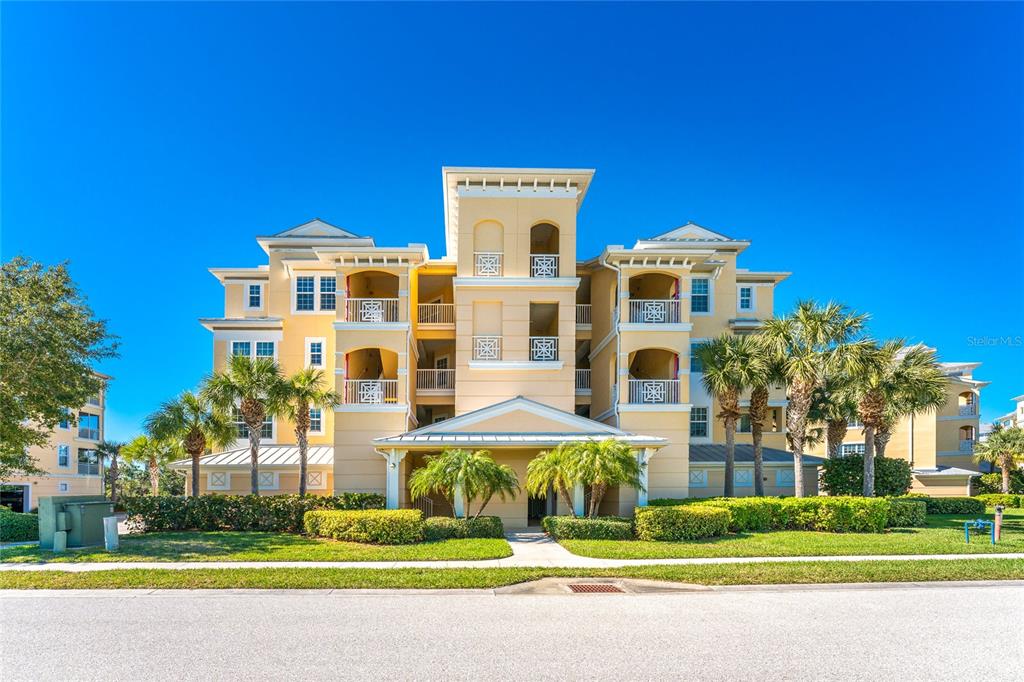 10540 AMBERJACK WAY UNIT 302