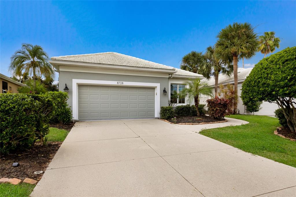 8728 52ND DRIVE E, BRADENTON, FL — photo 4 of 30
