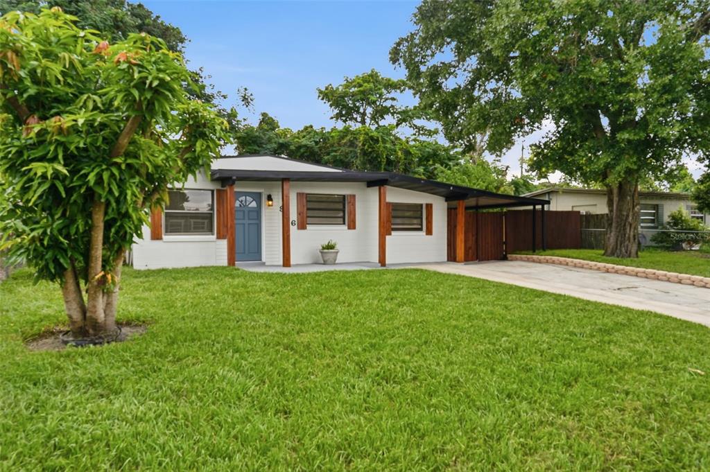 906 SABRINA DRIVE